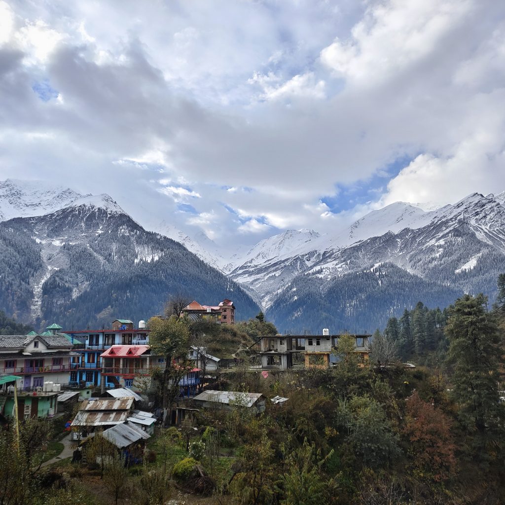 Himachal Pradesh Taxi Service No #1 since 2000 - Mithila Taxi Service - Outstation Cab/Taxi Service in Noida